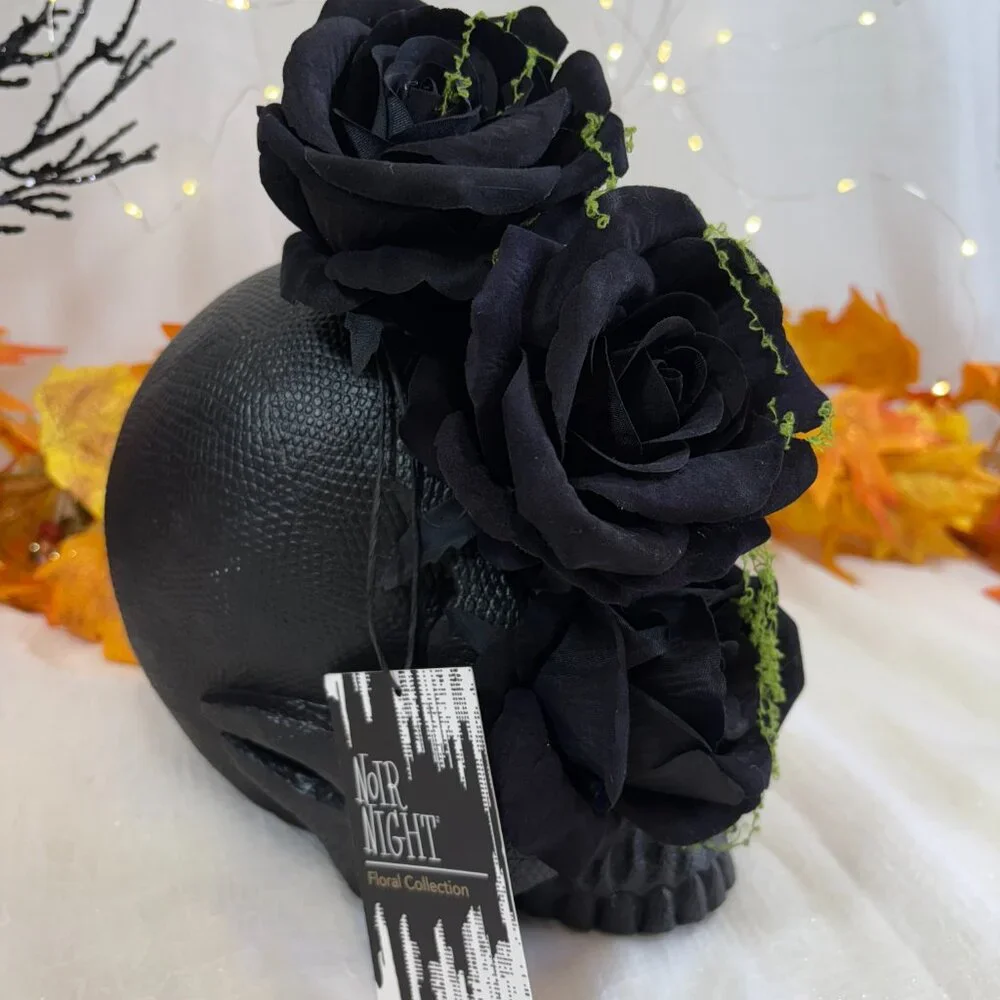 Halloween Glam Floral Black Roses Skull Pearls Moss Figure Centerpiece RARE